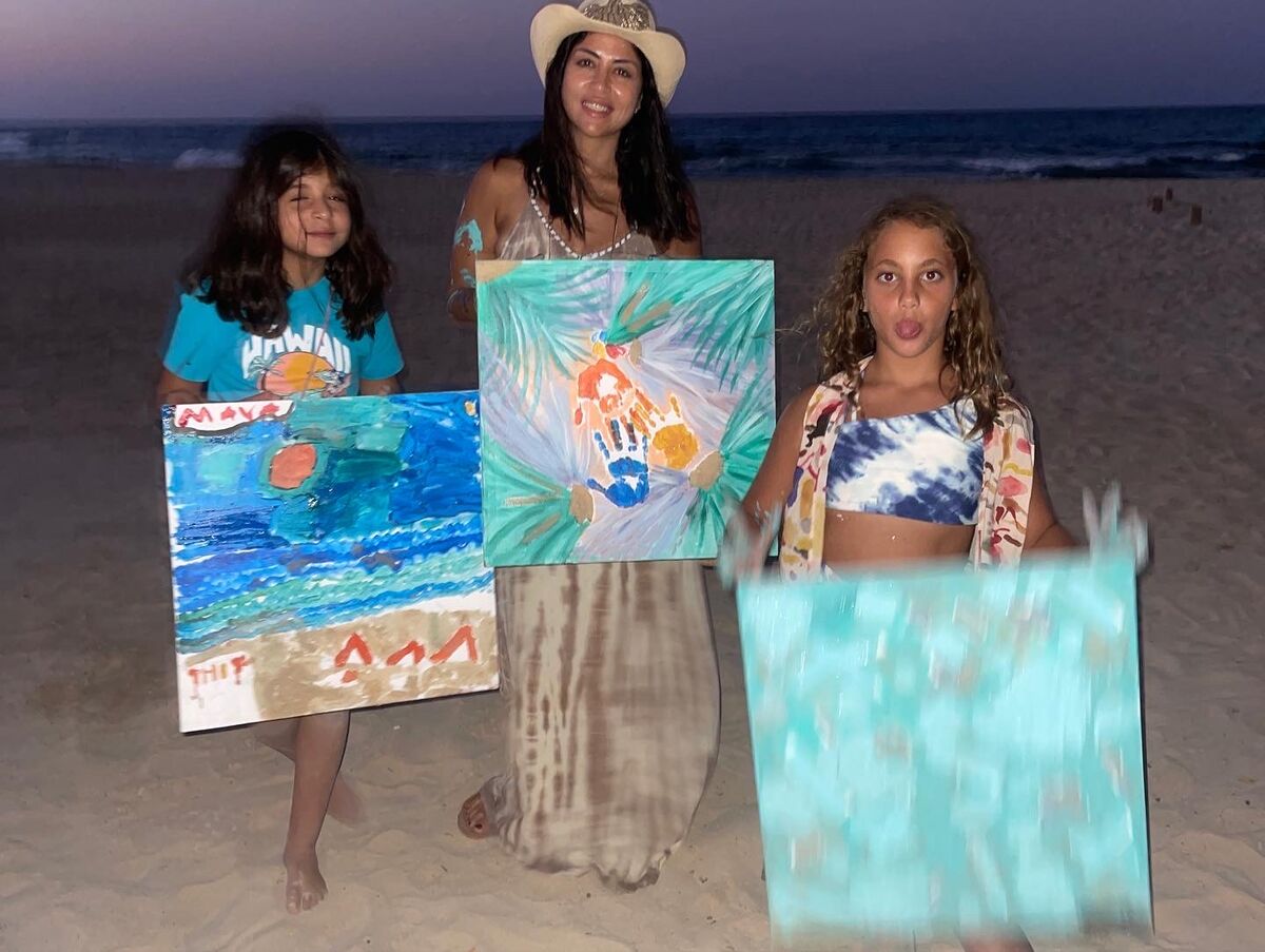 Art therapy session in Almaza Bay, photo 2