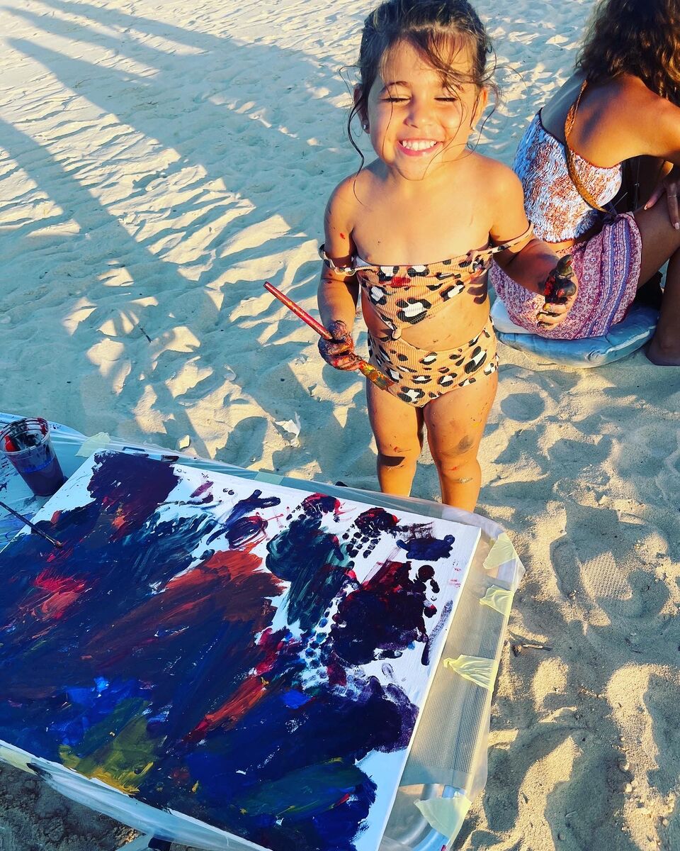 Art therapy session in Almaza Bay, photo 4